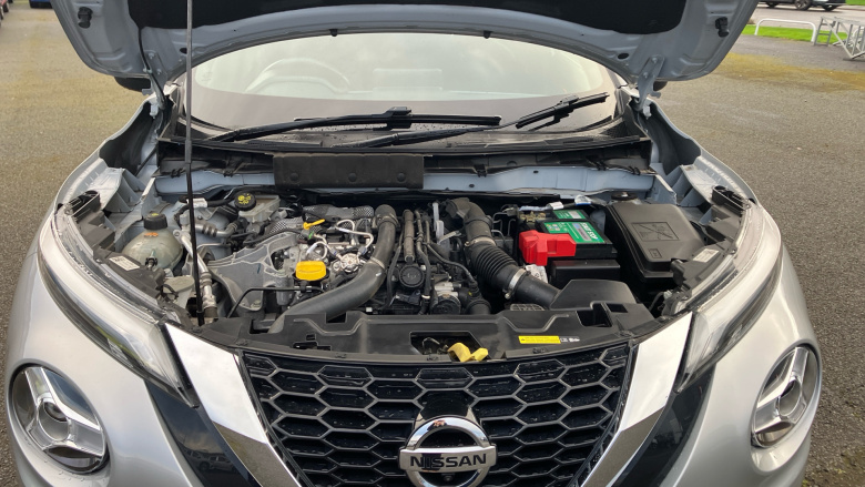 Nissan Juke 1.0 DiG-T 114 Tekna 5dr Petrol Hatchback